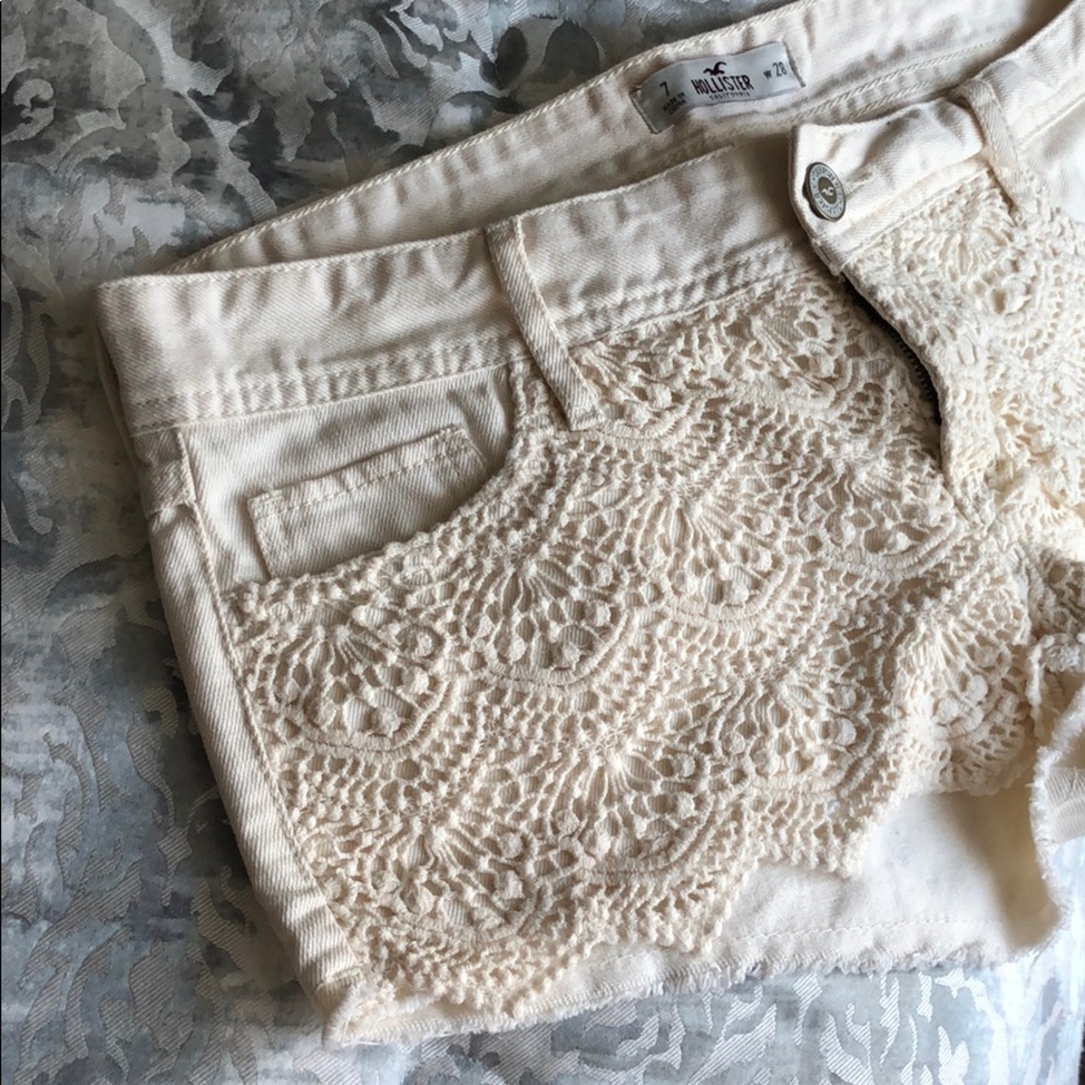 Hollister White/Cream Lace Jean Shorts Size 7